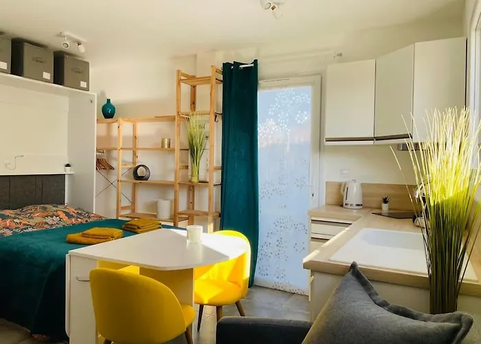 Studio Cocooning Jeanne Au Calme Avec Terrasse