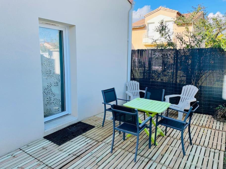 Cocooning Jeanne Au Calme Avec Terrasse Apartment *